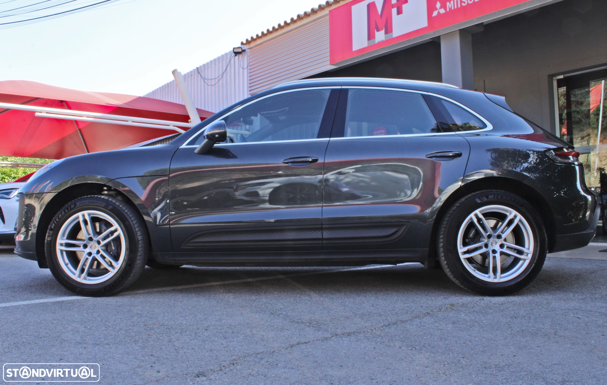Porsche Macan Standard - 2