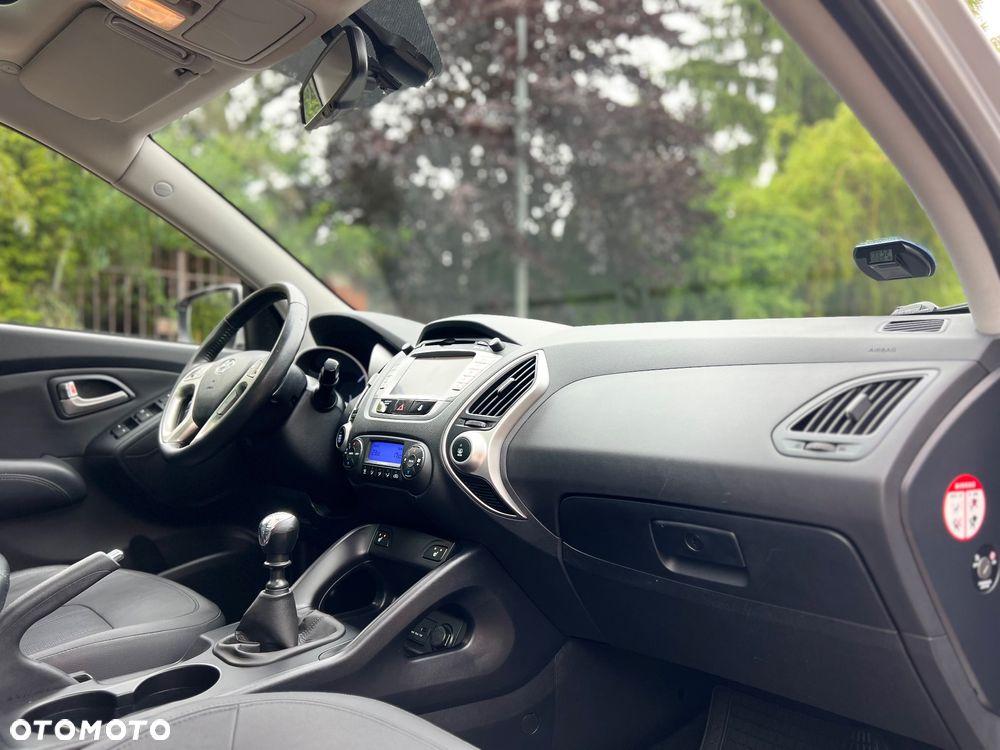 Hyundai ix35 blue 1.6 2WD Finale Gold - 35