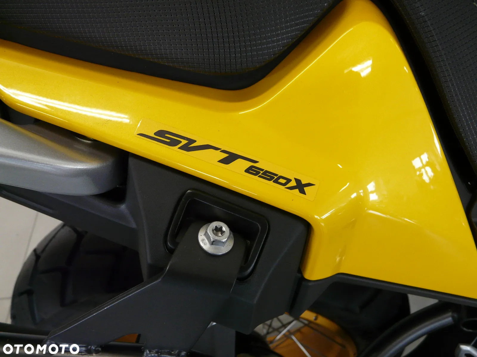 QJMOTOR SVT 650X - 12