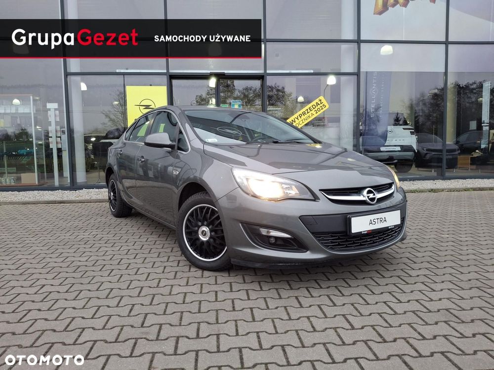 Opel Astra - 1