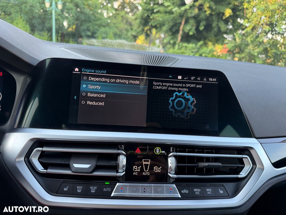 BMW Seria 3 330e Aut. Advantage - 30