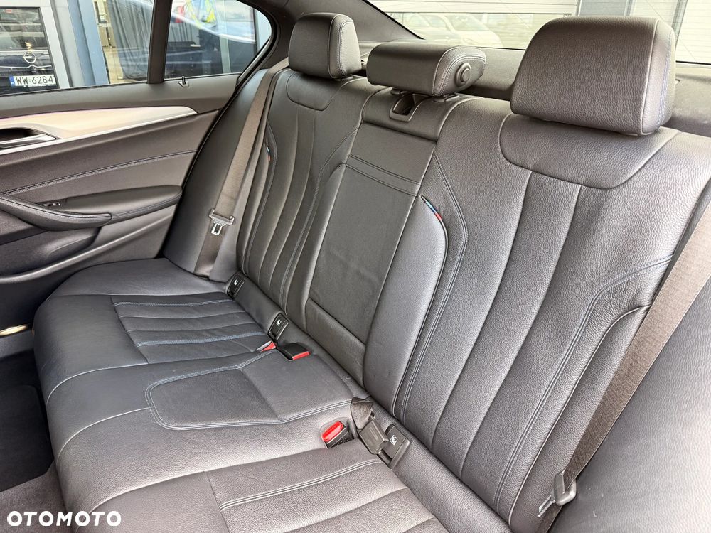 BMW Seria 5 530d xDrive M Sport Edition - 32