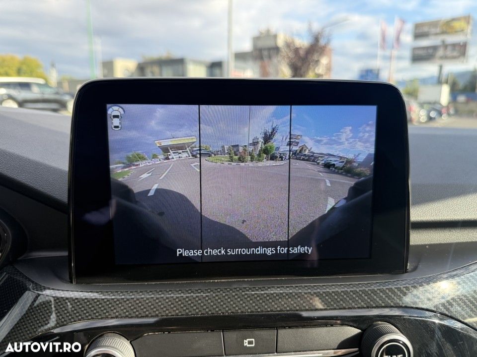 Ford Kuga - 21
