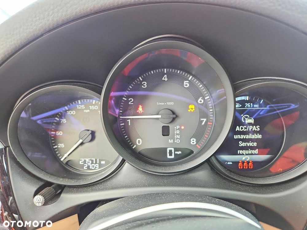 Porsche Macan - 9