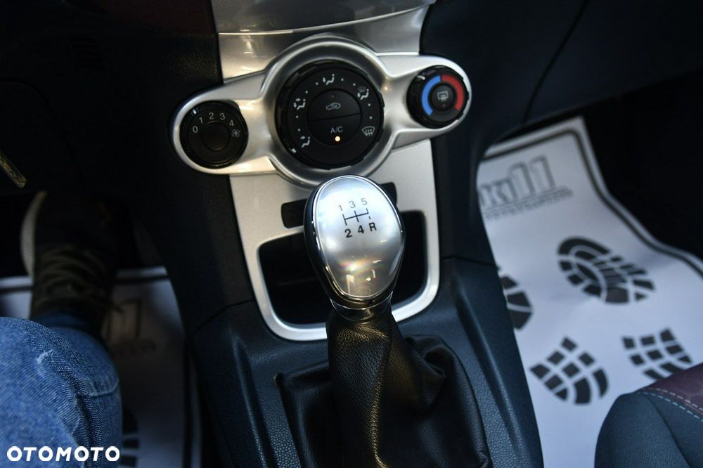 Ford Fiesta - 27