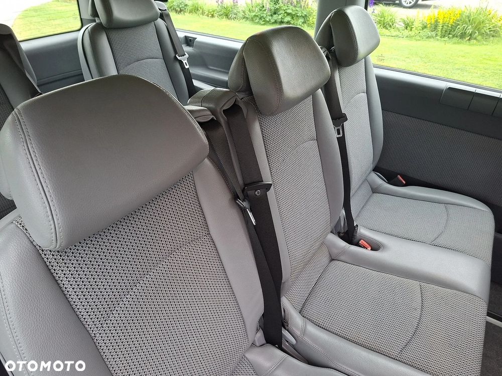 Mercedes-Benz Viano - 15
