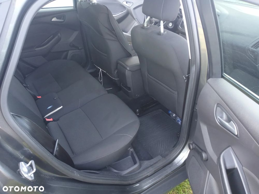 Ford Focus 1.6 Titanium - 6