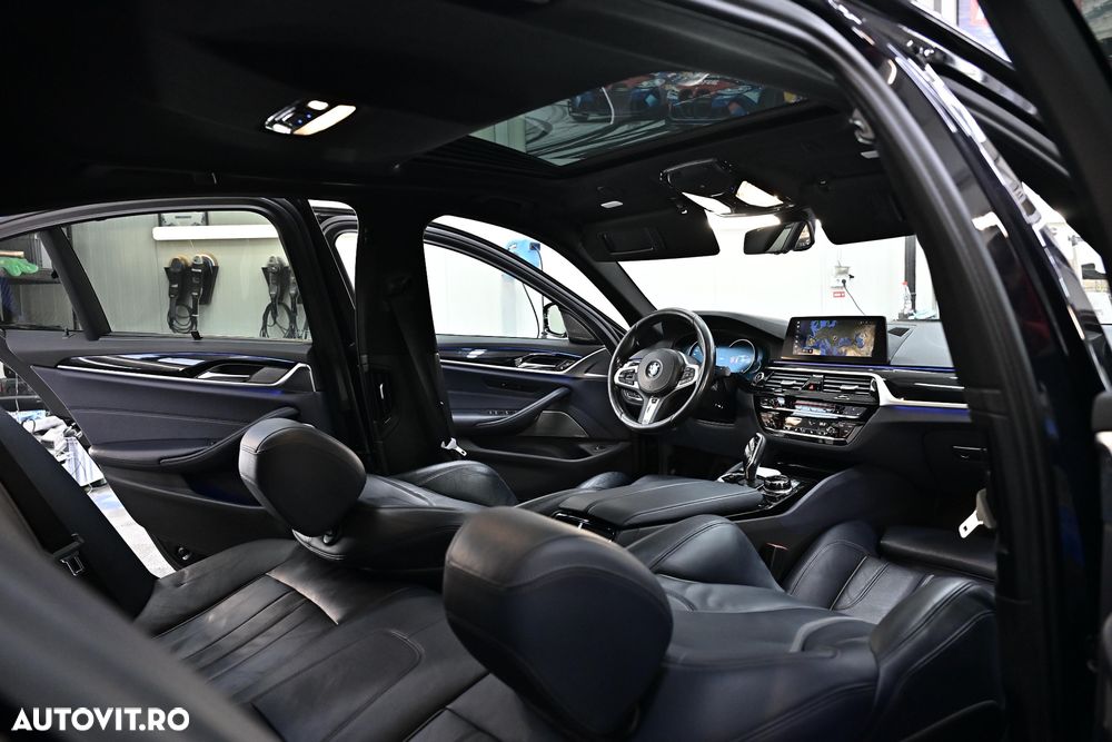 BMW Seria 5 530i xDrive AT - 35