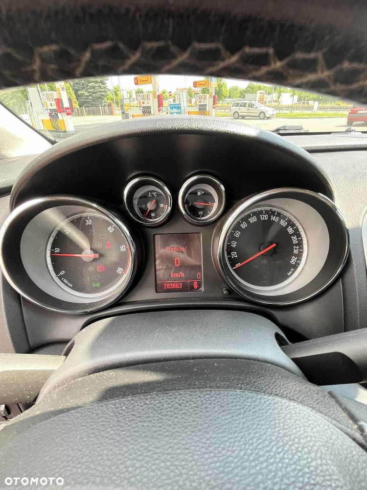 Opel Astra 1.7 CDTI - 15