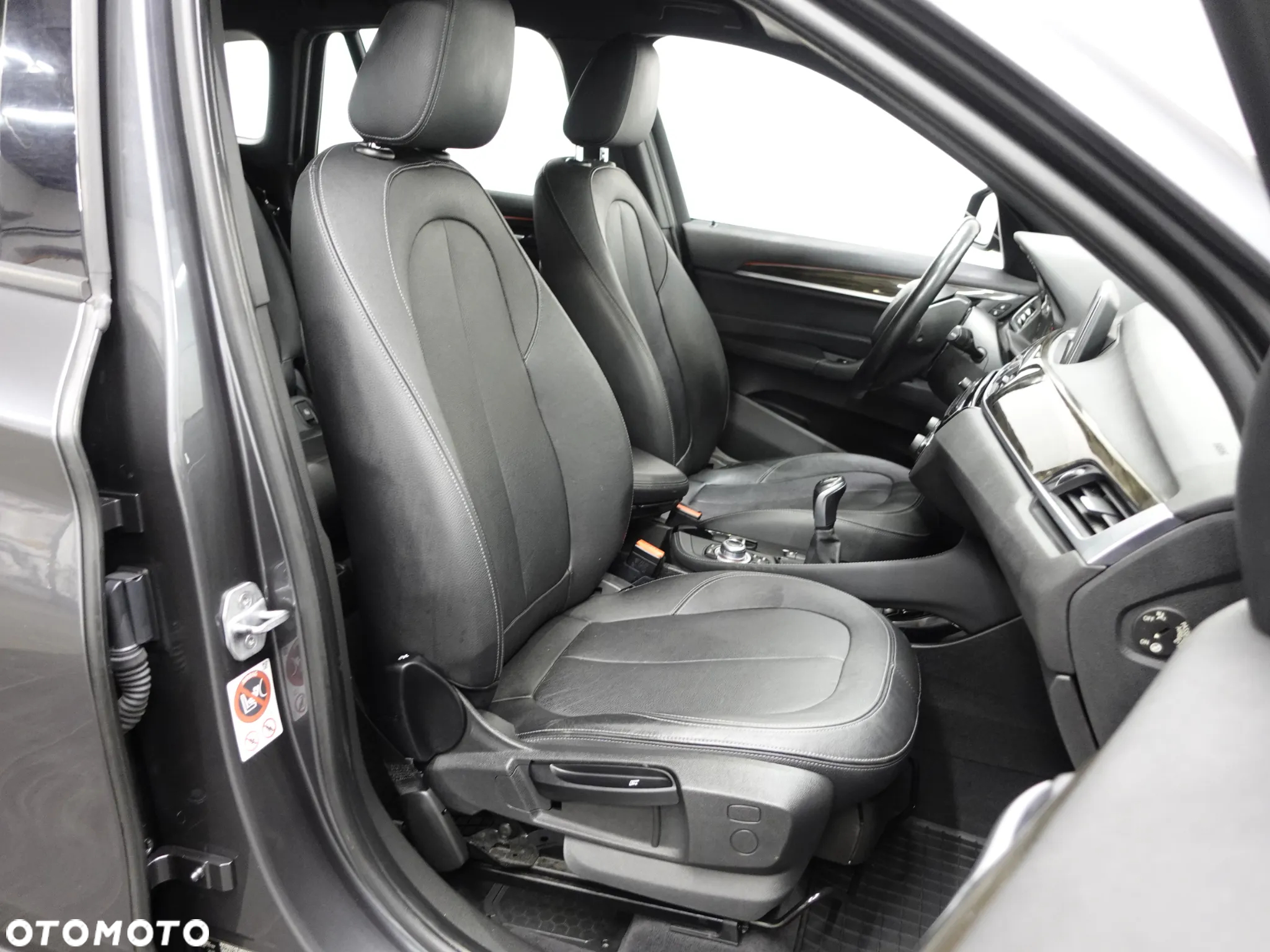 BMW X1 xDrive18d - 29