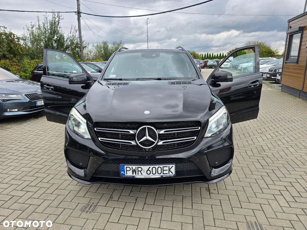 Mercedes-Benz GLE - 23