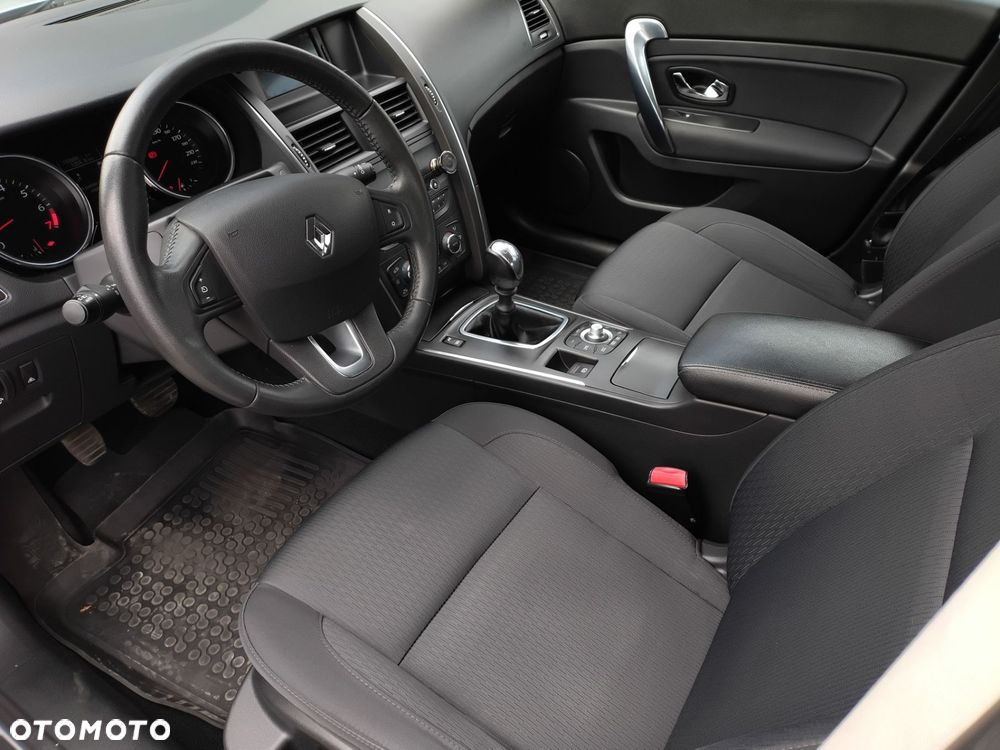 Renault Latitude 2.0 Expression Etanol - 9