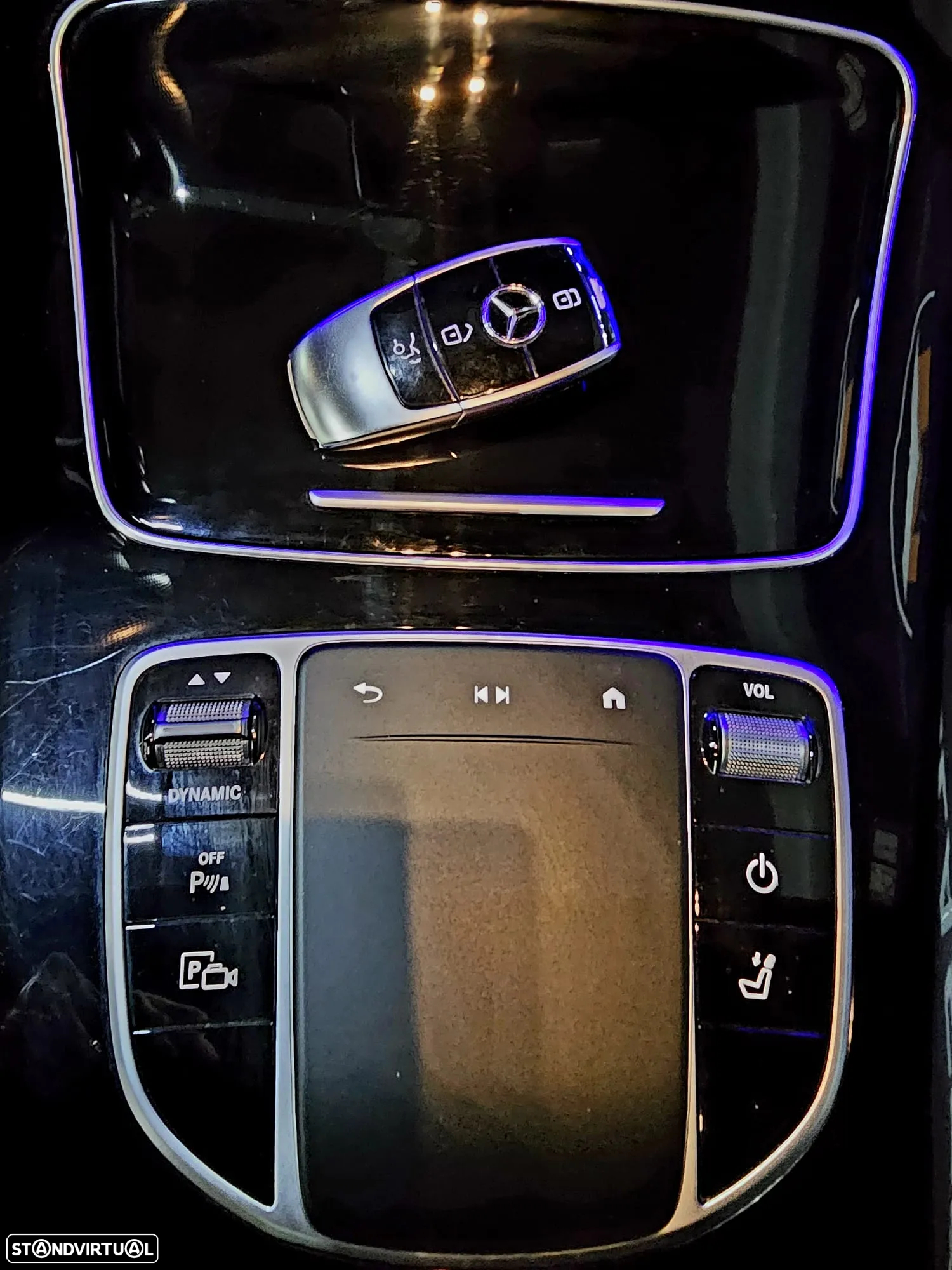 Mercedes-Benz E 300 de AMG Line - 19