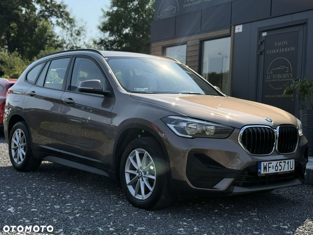 BMW X1 sDrive18i GPF xLine - 3