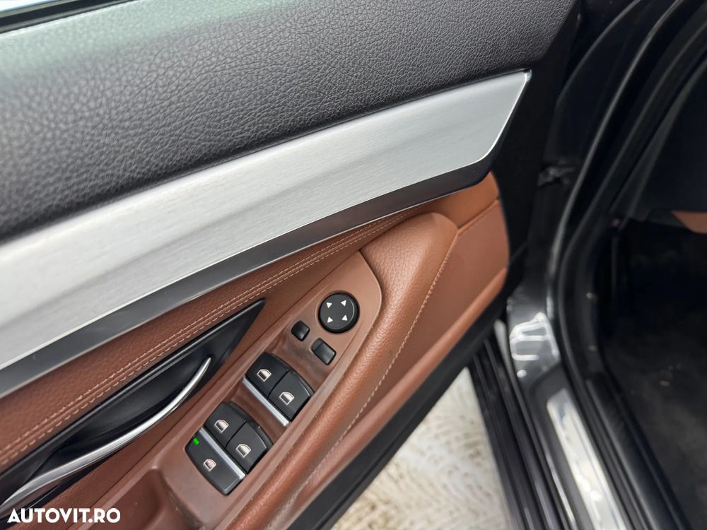 BMW Seria 5 525d xDrive Aut. Luxury Line - 25