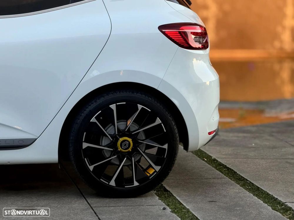 Renault Clio - 18