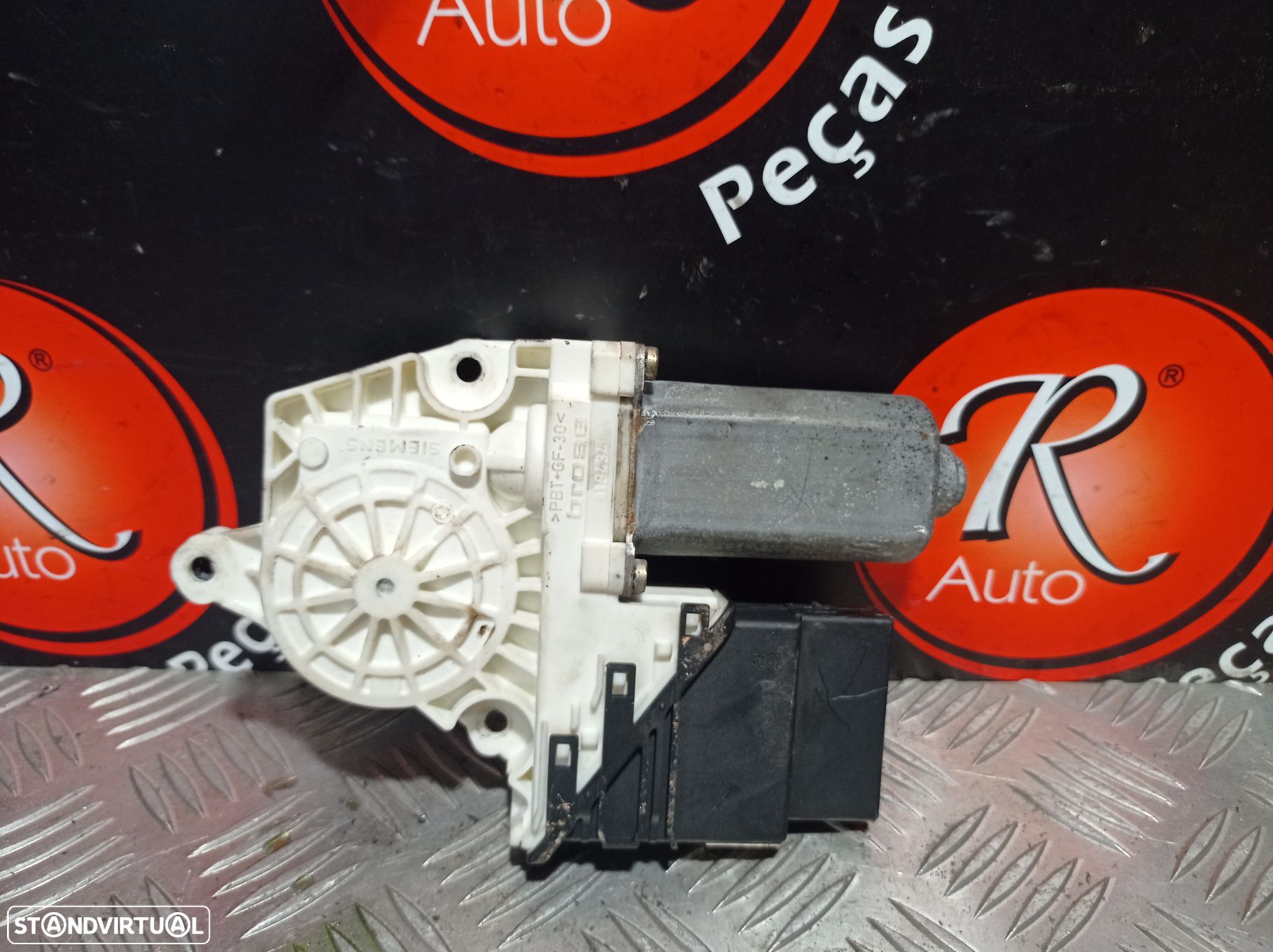 Motor Do Elevador Porta T.D Volkswagen Golf Iv (1J1) - 1