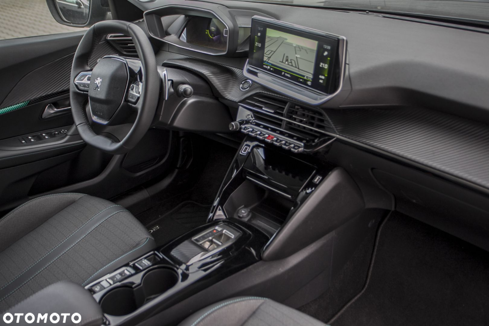 Peugeot 2008 1.2 PureTech Allure Pack S&S EAT8 - 2