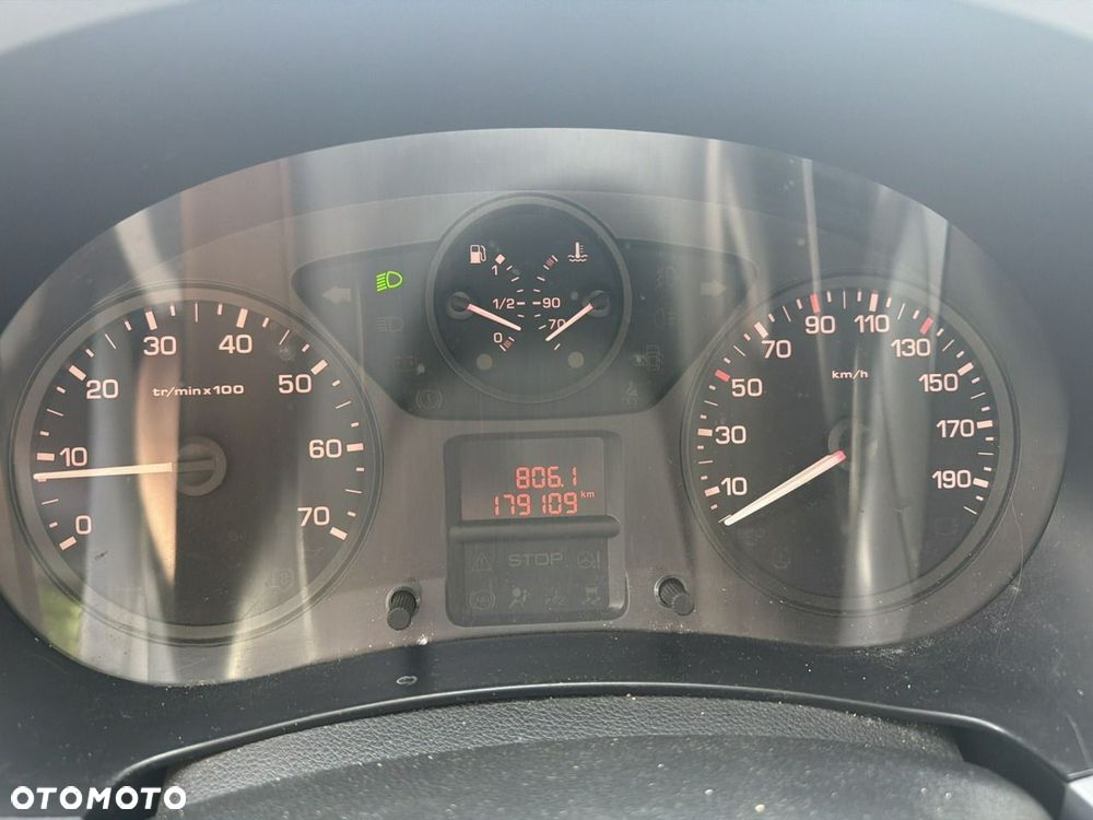 Peugeot Partner 98 VTi Family - 9