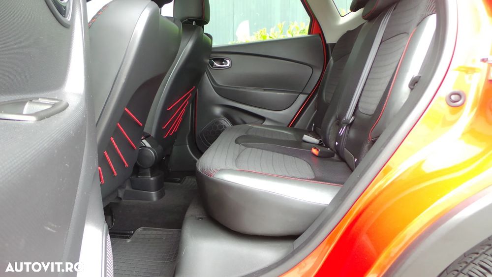 Renault Captur TCe 120 EDC Helly Hansen - 21