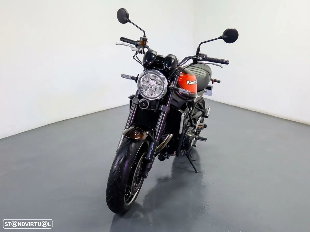 Kawasaki Z 900 RS SE - 3