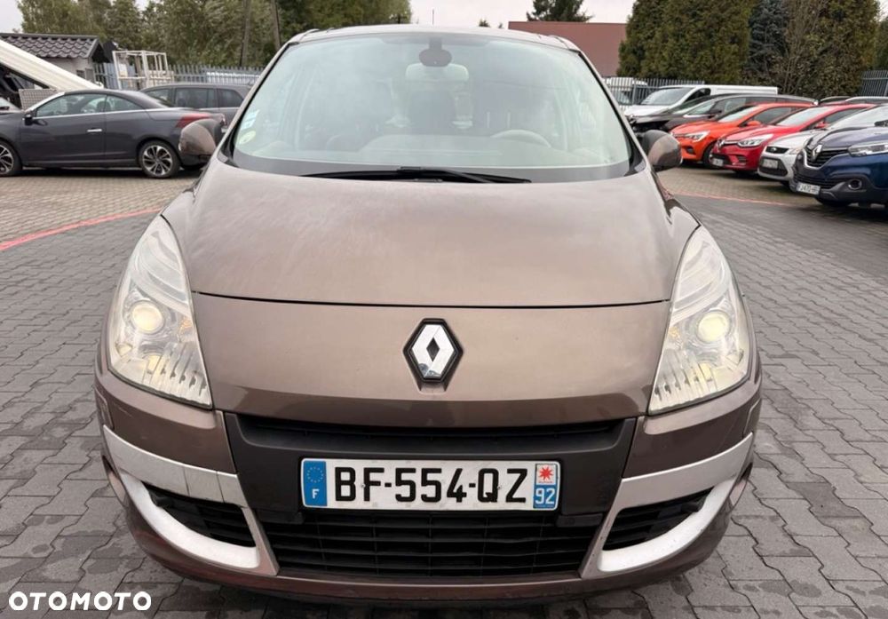 Renault Scenic - 1
