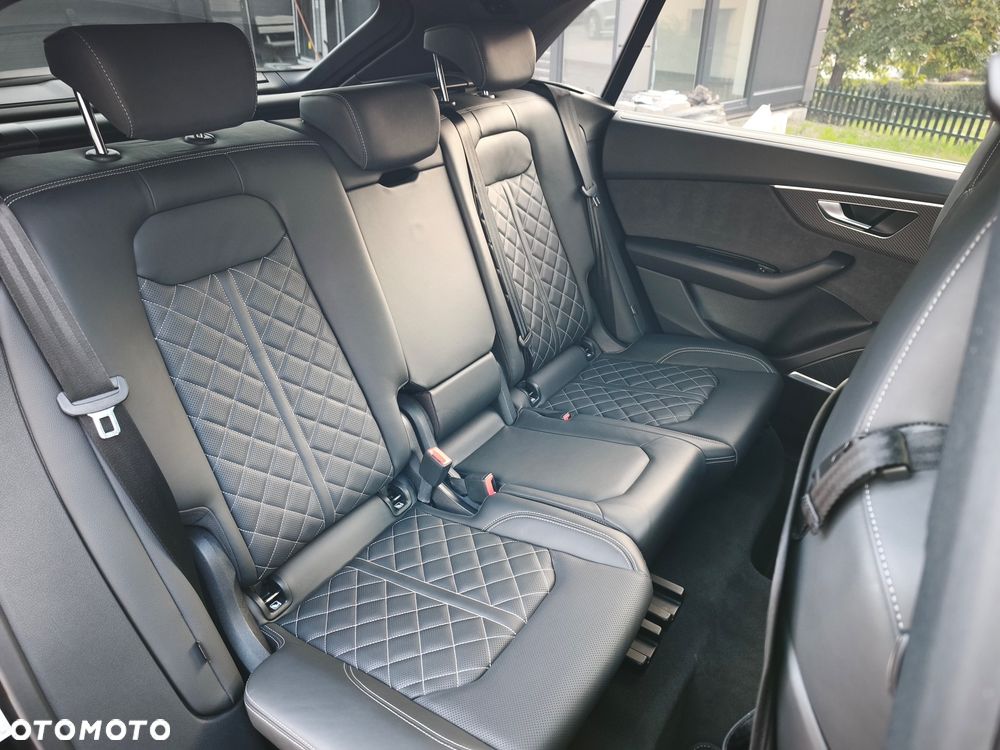 Audi SQ8 TFSI Quattro Tiptronic - 33