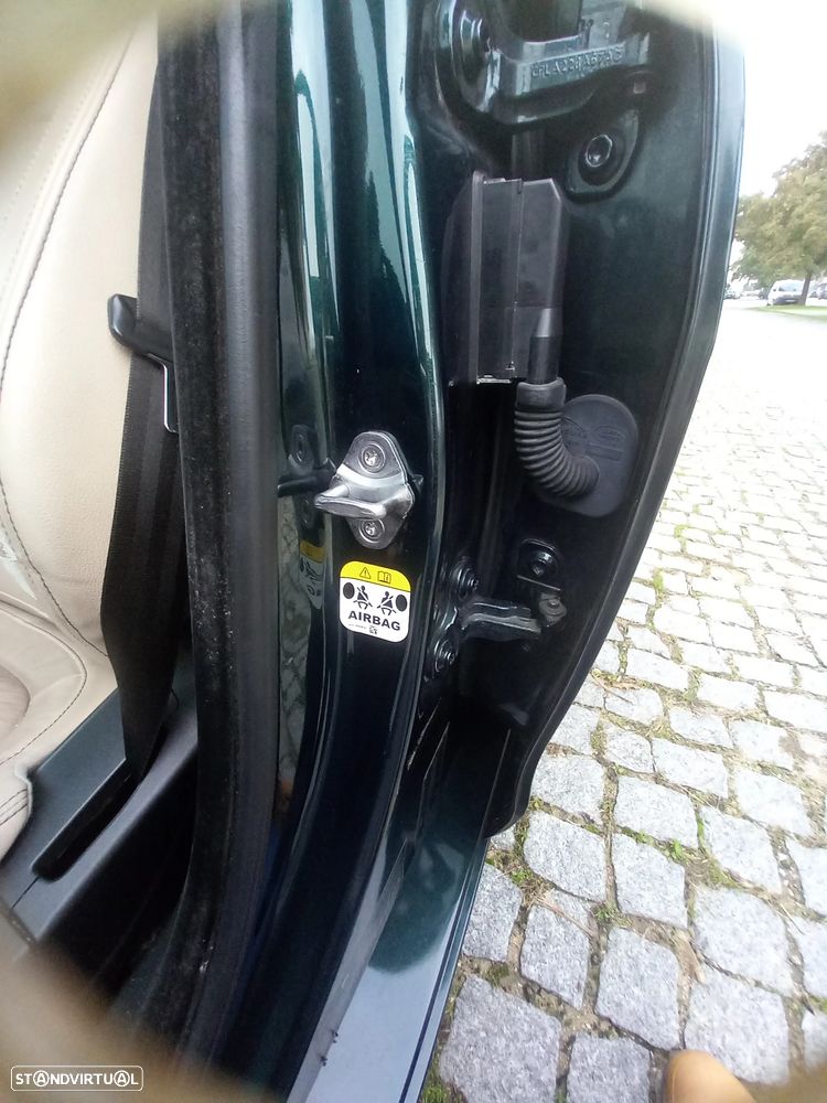 Jaguar XE 2.0 D R-Sport Aut. - 36