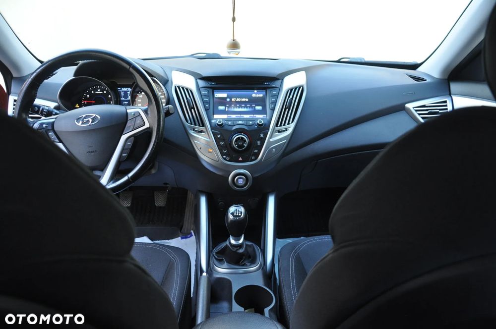 Hyundai Veloster 1.6 GDI Premium - 16