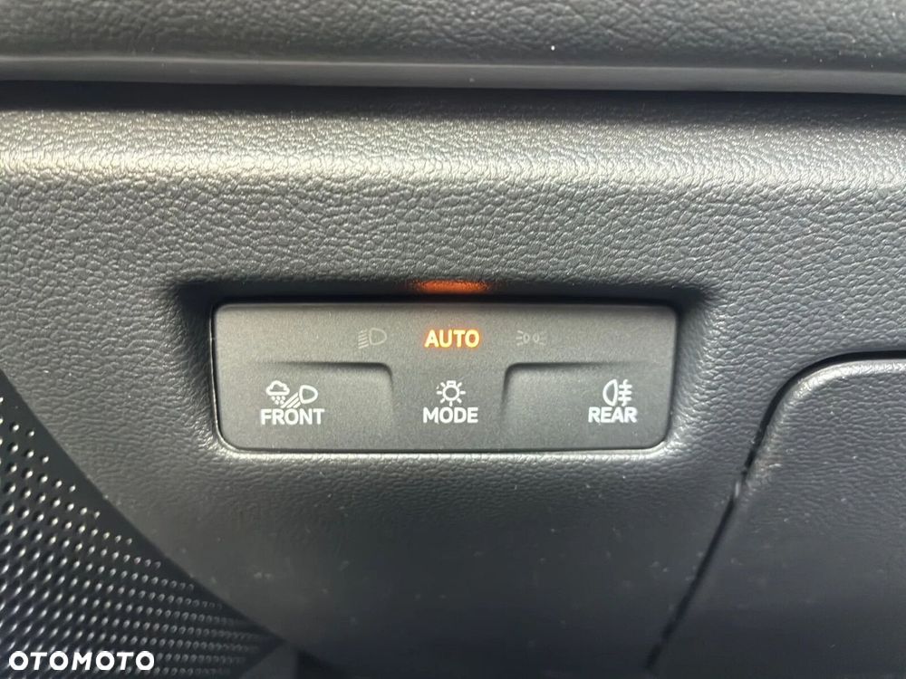 Volkswagen Passat - 28