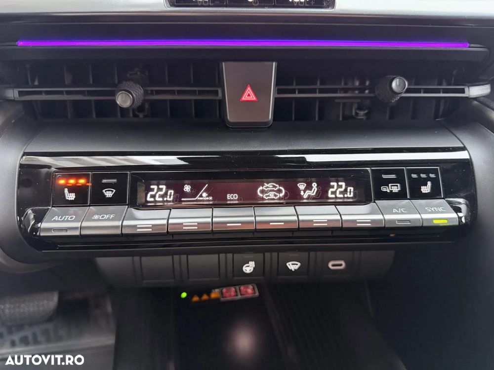 Toyota C-HR 2.0 HEV 197 CP 4x2 CVT Dynamic - 14