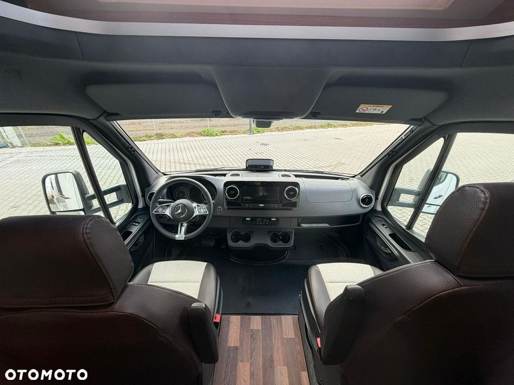 Weinsberg CaraCompact Suite MB 640 MEG - 12