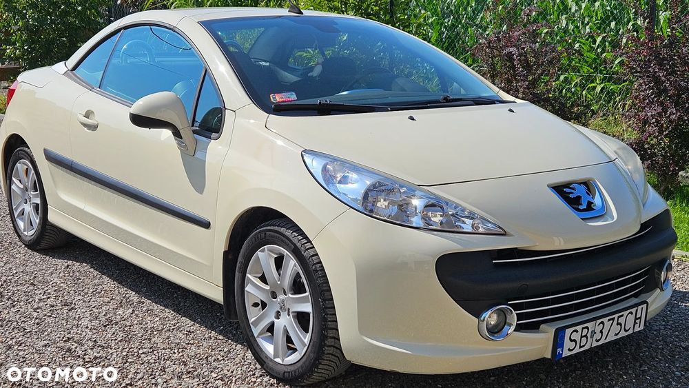 Peugeot 207 CC - 1