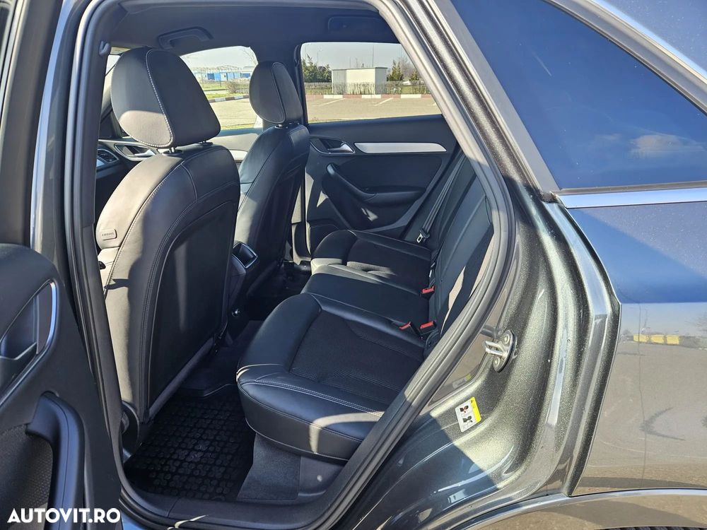 Audi Q3 2.0 TDI Quattro S tronic design - 10