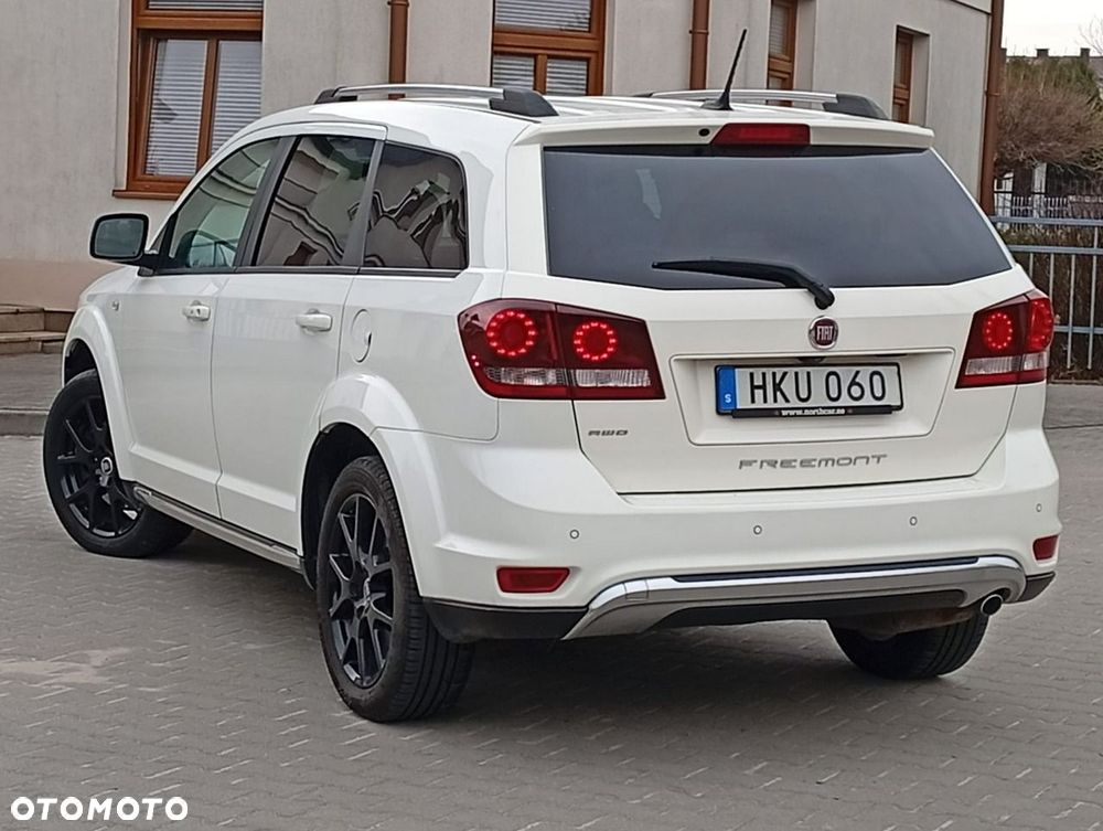Fiat Freemont 2.0 Multijet 16V DPF Automatik Allrad Cross - 12