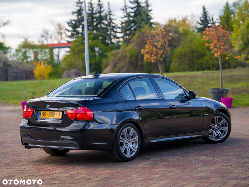 BMW Seria 3 318i Edition Sport - 10