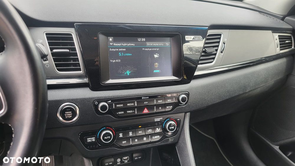 Kia Niro 1.6 GDI Hybrid L Business Line - 22