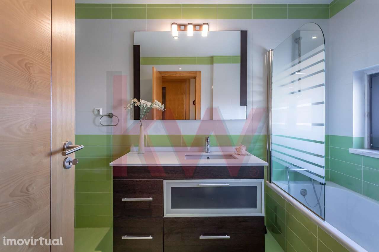 T4 com Vista Mar, Varandas, Ótima Exposição Solar e Box Tripla – Pened - Grande imagem: 4/35