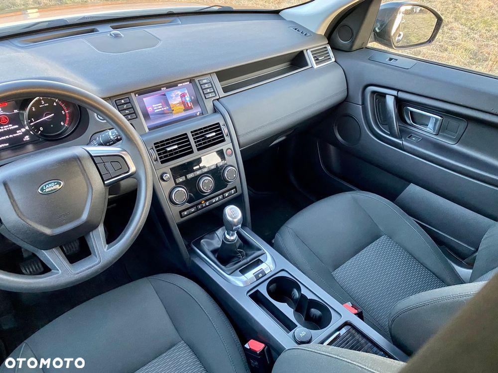 Land Rover Discovery Sport - 12