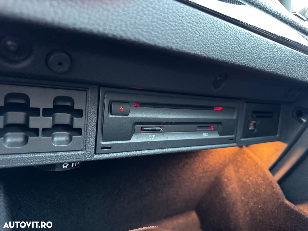 Volkswagen Golf 1.6 TDI DSG Sound - 24