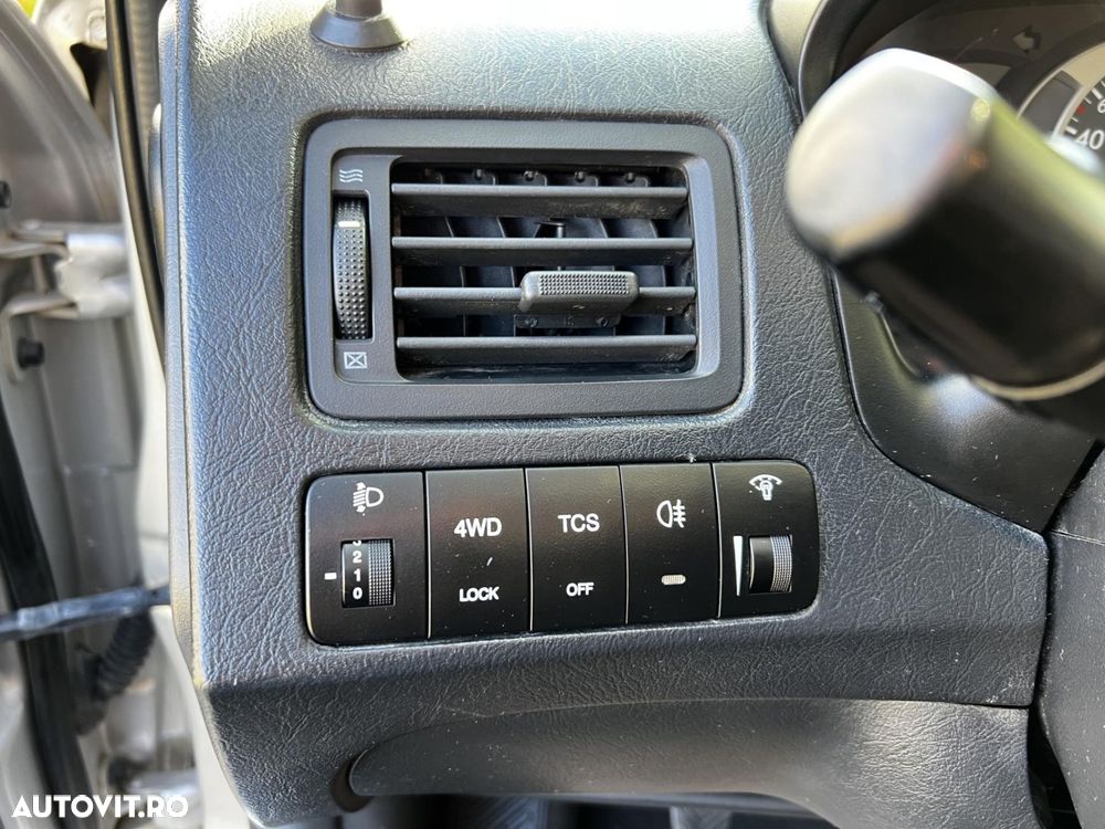 Hyundai Tucson 2.0 CRDI VGT GLS 4WD MT STYLE PLUS - 26