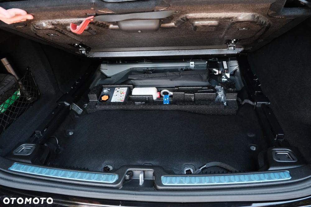 Volvo V60 T6 AWD Plug-In Hybrid Plus Dark - 30