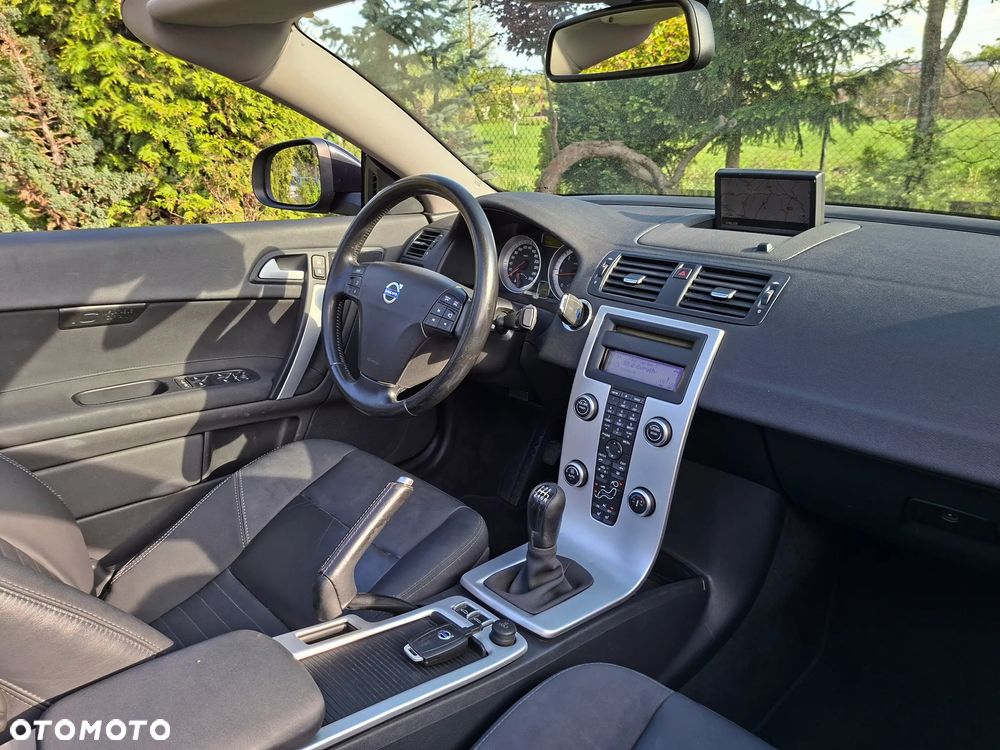 Volvo C70 D3 Momentum - 3