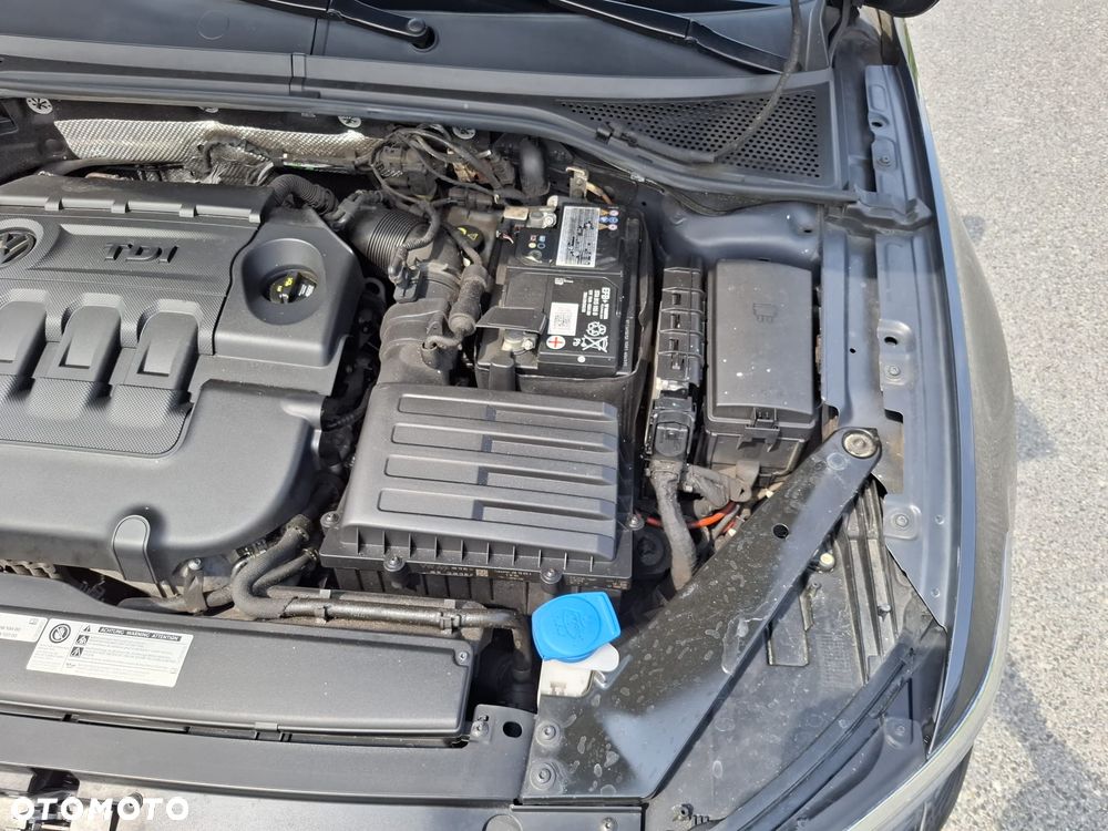 Volkswagen Passat 2.0 TDI BMT Highline DSG7 - 37