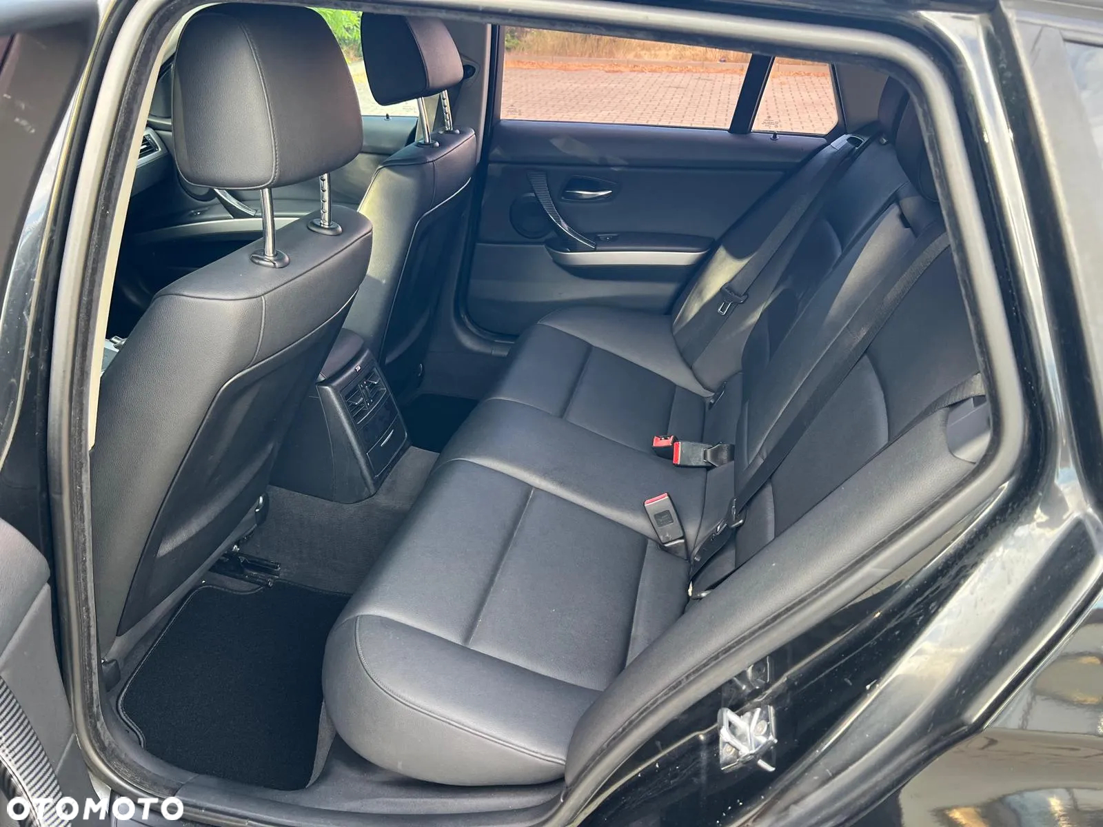 BMW Seria 3 - 16