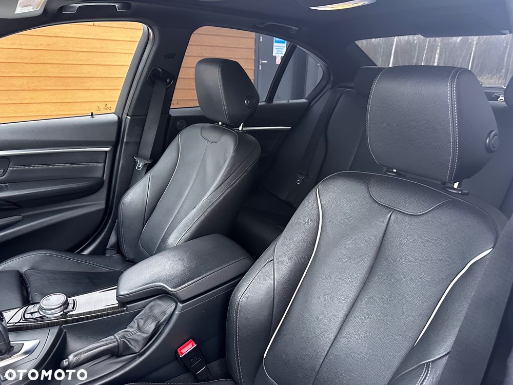 BMW Seria 3 340i Edition M Sport Shadow - 20