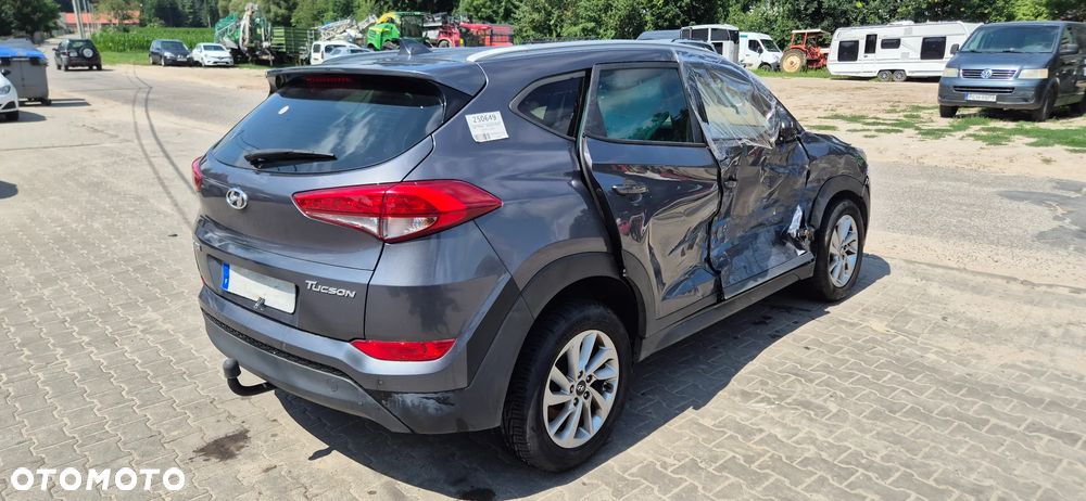 Hyundai Tucson 1.7 CRDI BlueDrive Classic 2WD - 16
