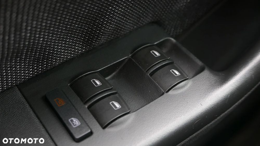 Audi A3 Sportback 1.6 Ambiente - 32