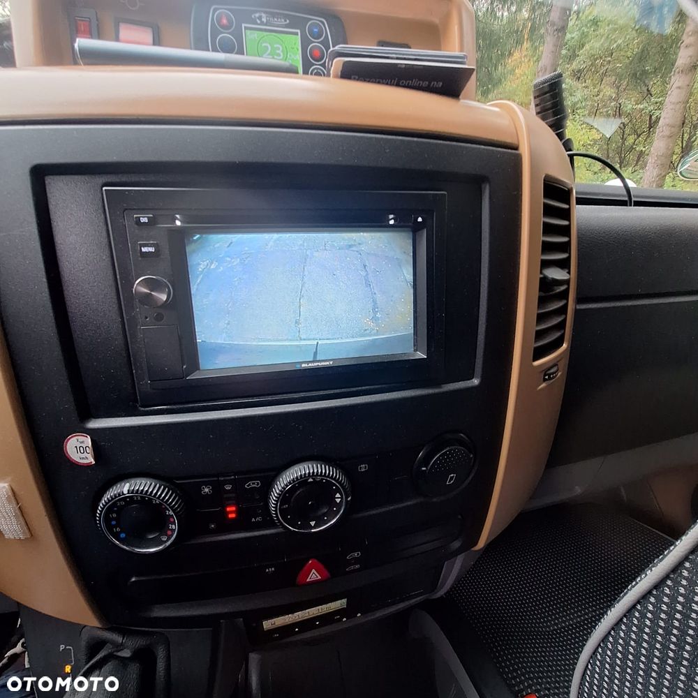 Mercedes-Benz Sprinter - 9