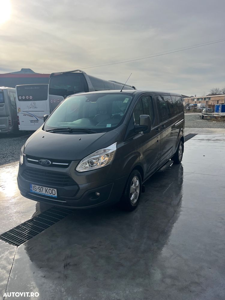 Ford Tourneo Custom - 2
